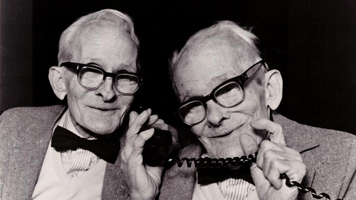 ‘Most identical’ Illinois twins were from Belleville, once appeared on ‘Tonight Show’