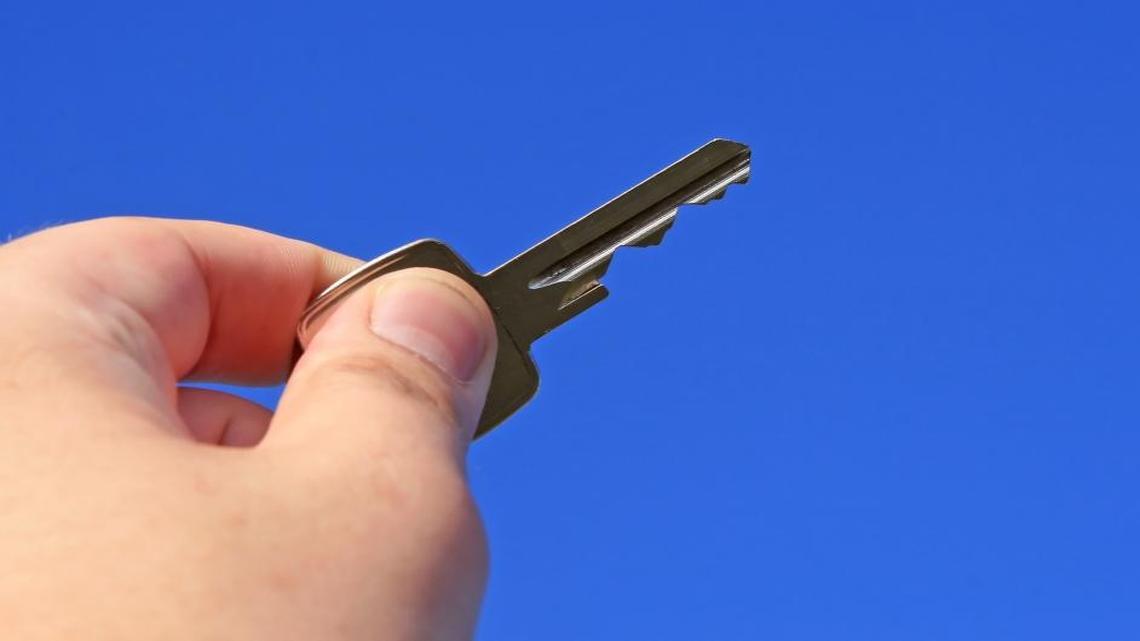 Beware of ‘sign and drive’ offers from car dealers