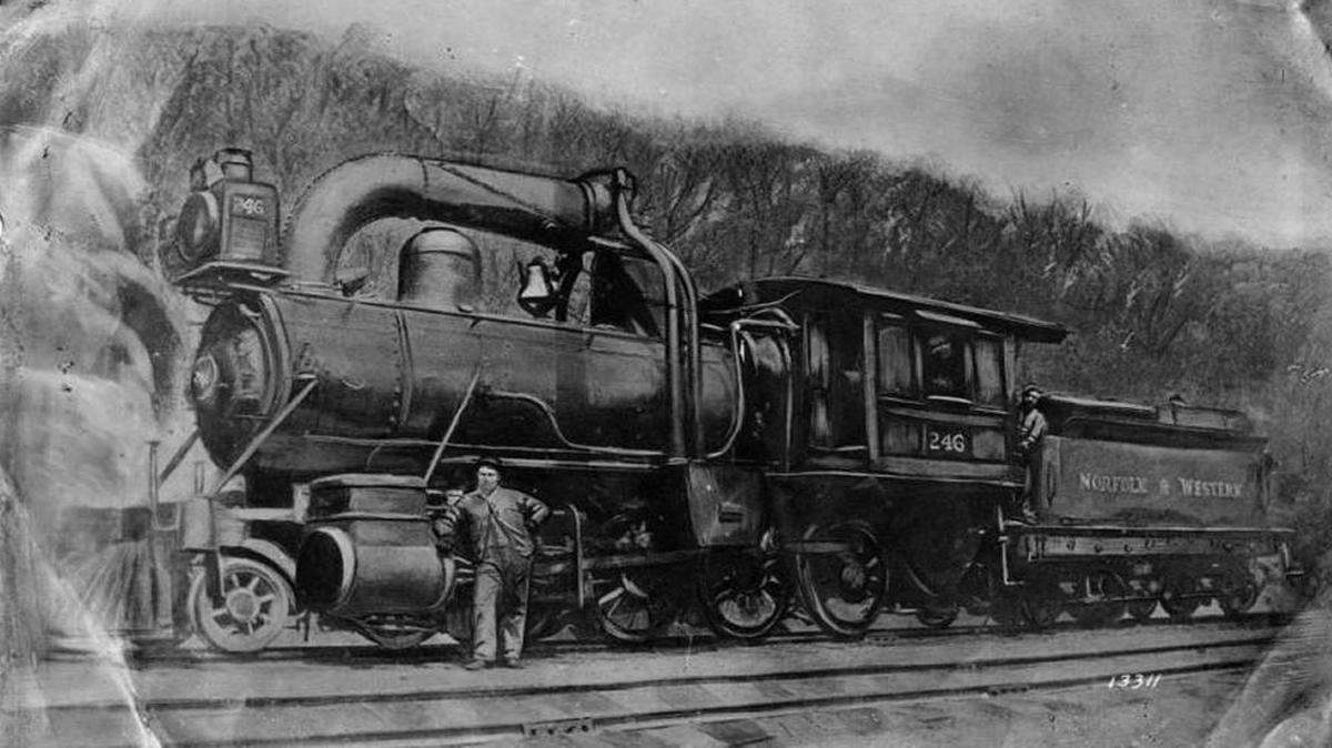 
The Great Western Railway was known for its copper-capped chimneys, such as this bizarre stack bent at a 90-degree angle. It was built in 1890.

