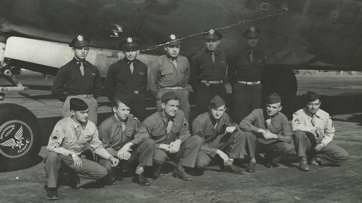 Will Stockdale, of Belleville, is in front, far left, in an Army Air Corps photo. Immediately behind him is Mac Hyman, who eventually wrote the best-selling 1954 novel “No Time for Sergeants.” It was turned into a TV special in 1955, followed by a Broadway play that same year. In 1958, it was made into a movie. Andy Griffith starred in both the movie and the stage comedy.