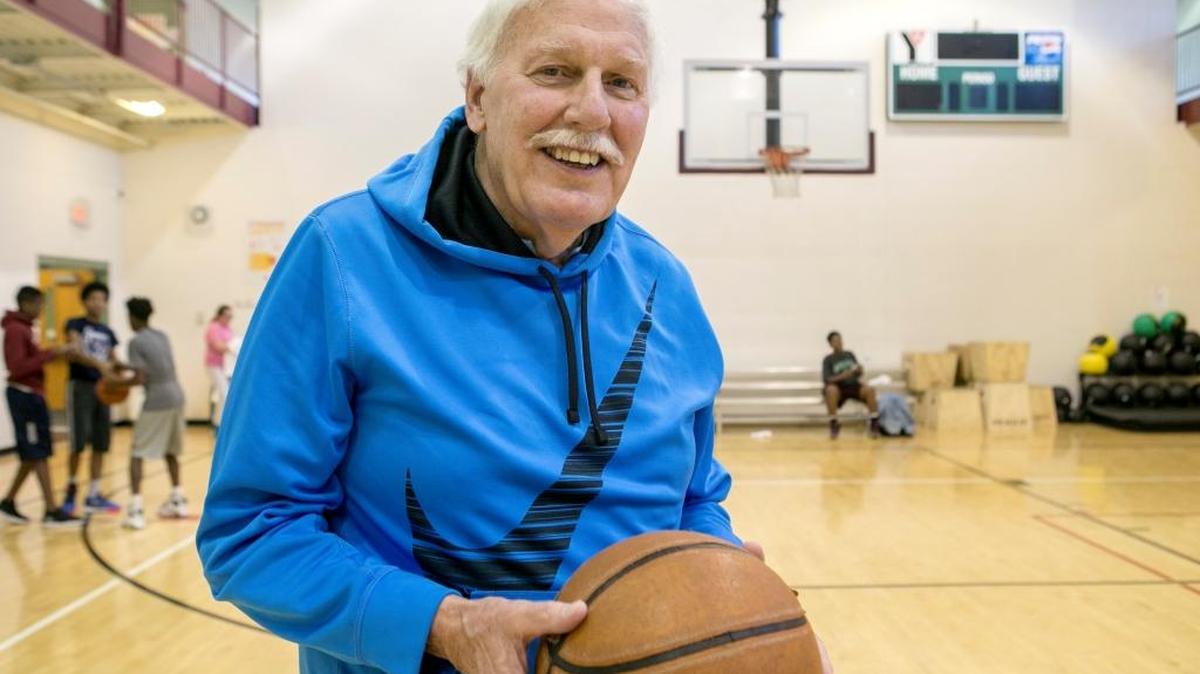 Ted Farmer, of Belleville, has written a basketball guide to help boys and girls improve their games and make teams. He’s willing to sell copies to booster clubs at cost so they can use it as a fund-raising tool.