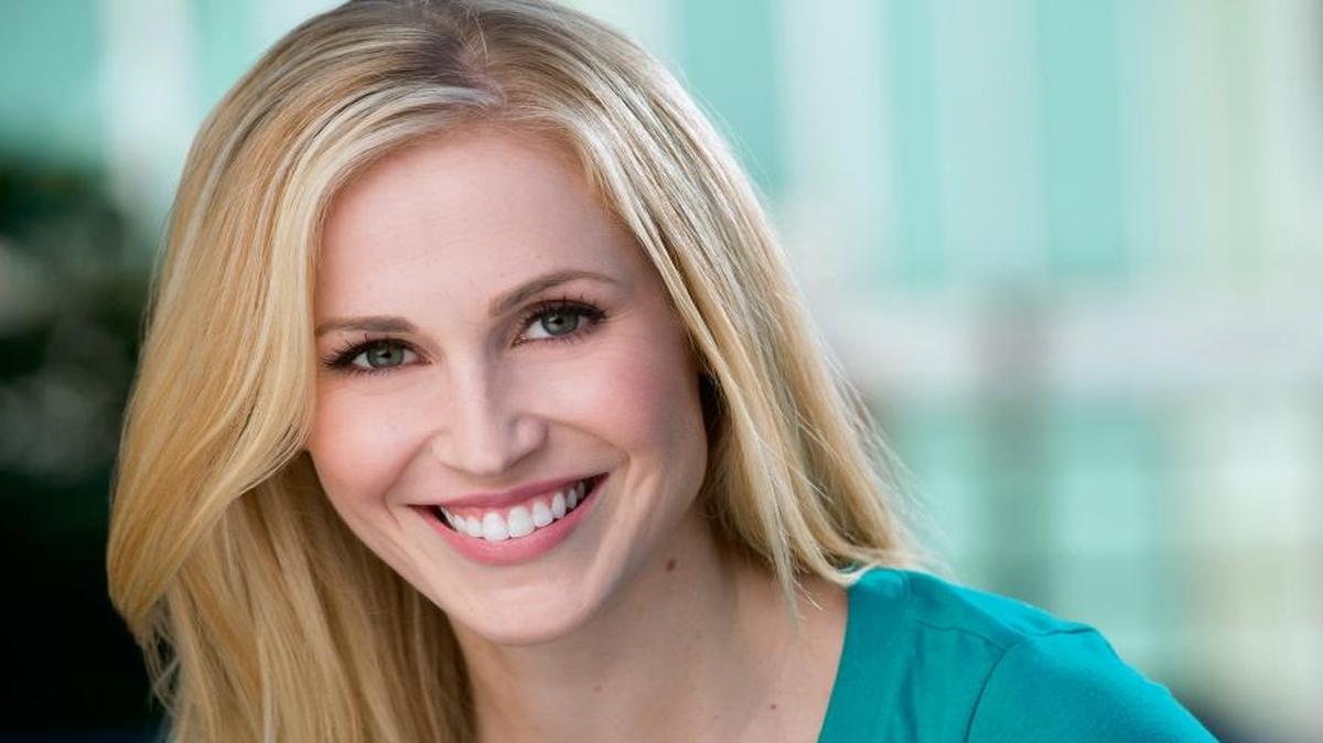 Actress Crystal Kellogg, who spent part of her childhood growing up in East St. Louis, is playwright J.M. Barrie’s wife, Mary, in the national touring production of “Neverland.”