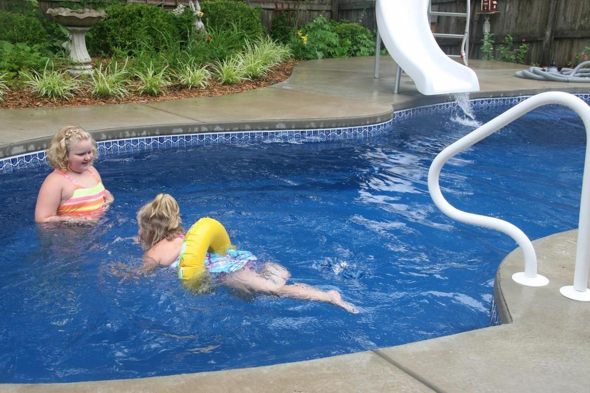 Having a swimming pool at your home is nice but also can cause unwanted stress from neighbors. In her latest column, BND etiquette expert Dianne Isbell offers advice on how to deal with a couple potentially sticky swimming pool dilemmas.