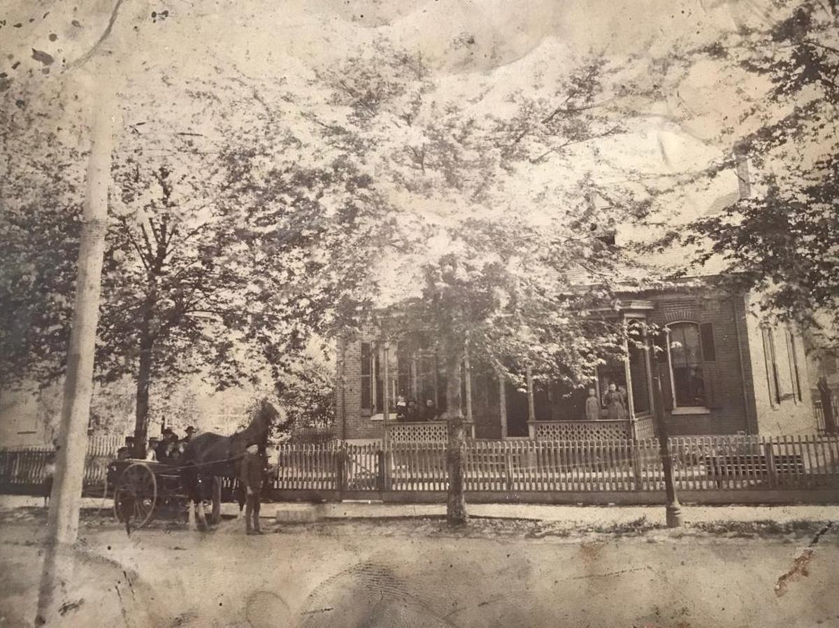 Tintype of Knebelkamp residence at 211 Abend Street, Belleville.