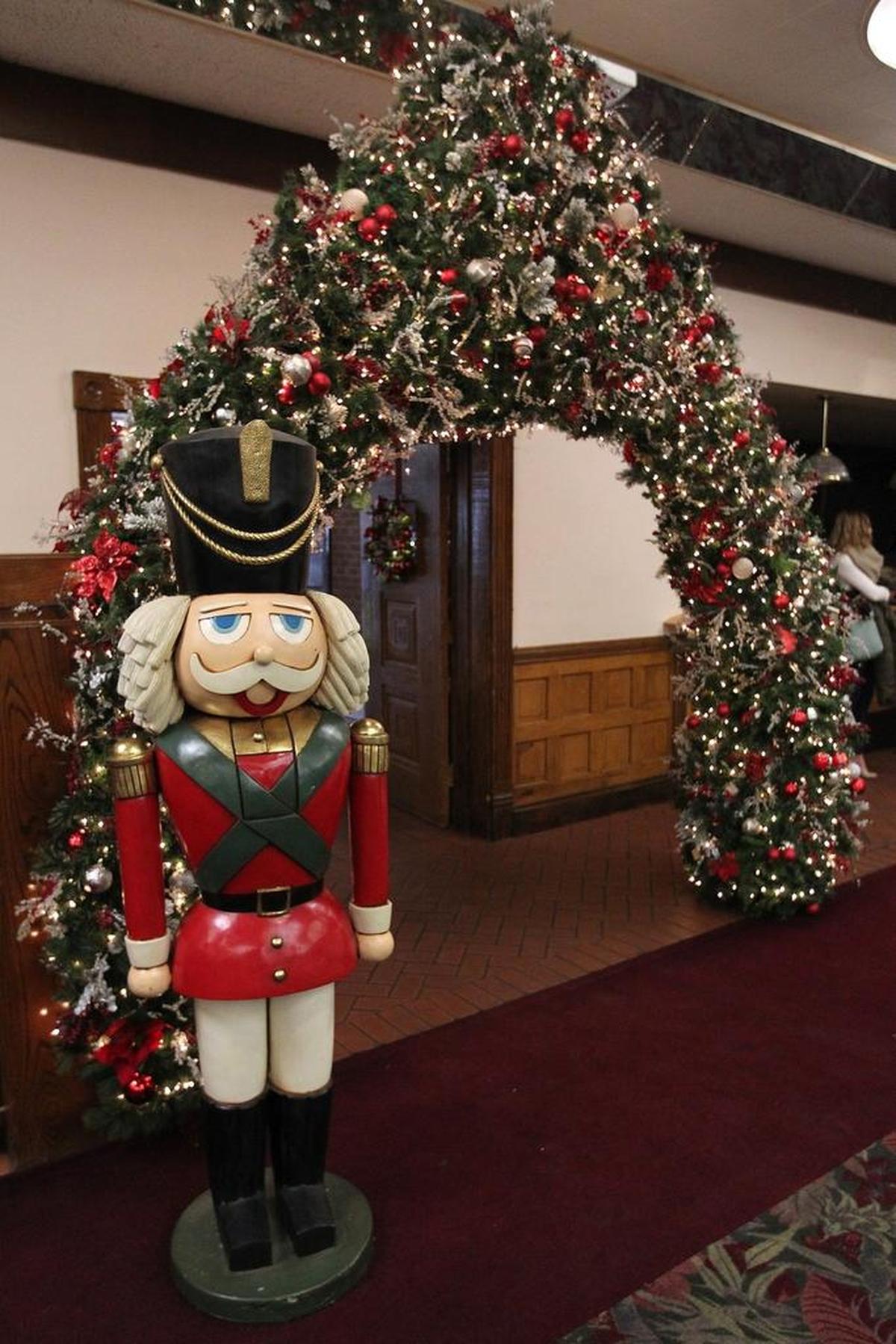 Some Christmas decorations in Belleville.