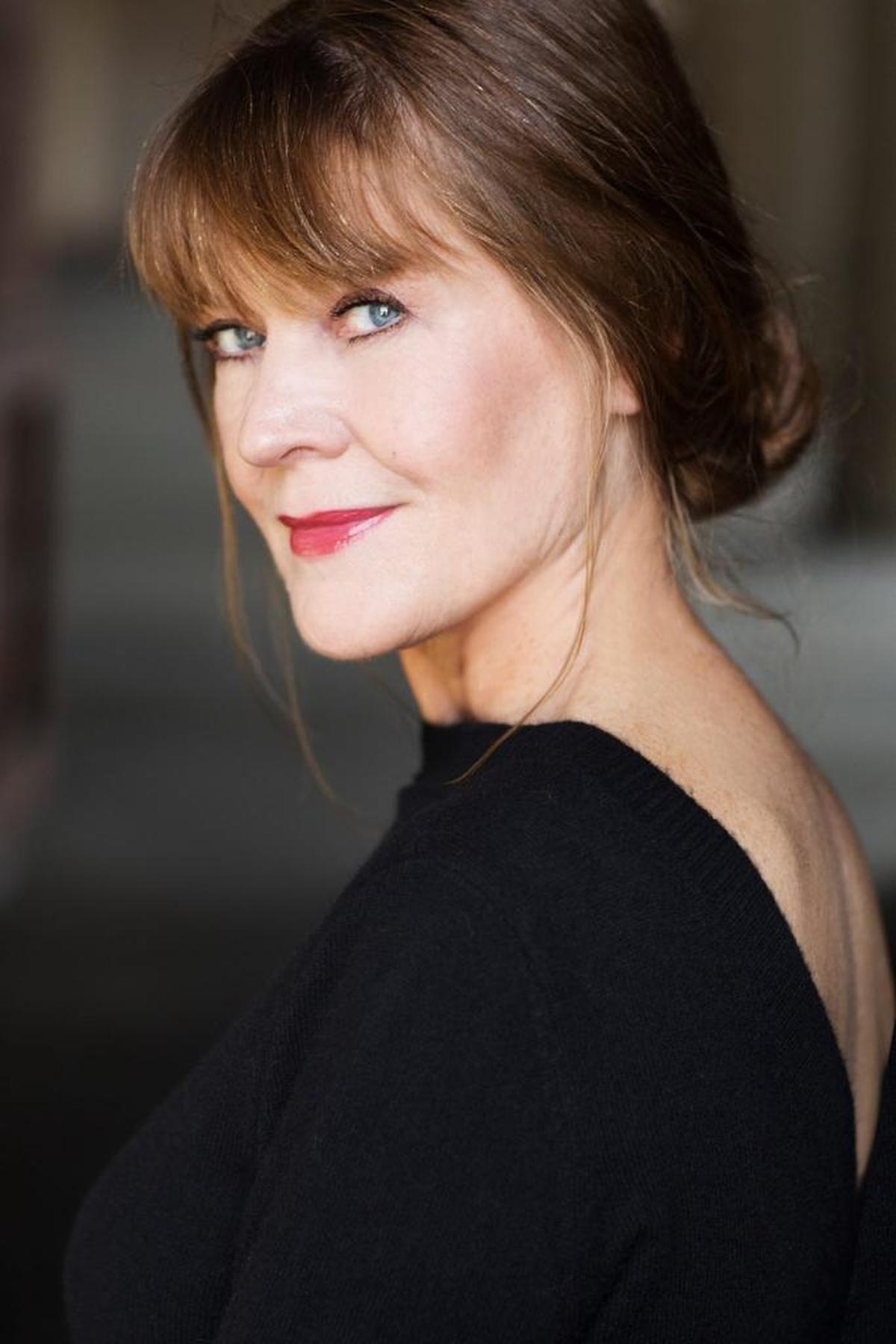 Elsie Parker, vocalist, and two members of her group, “The Poor People of Paris” will perform French pop and jazz at 8 p.m. Friday at the Jacoby Arts Center, 627 E. Broadway, Alton.