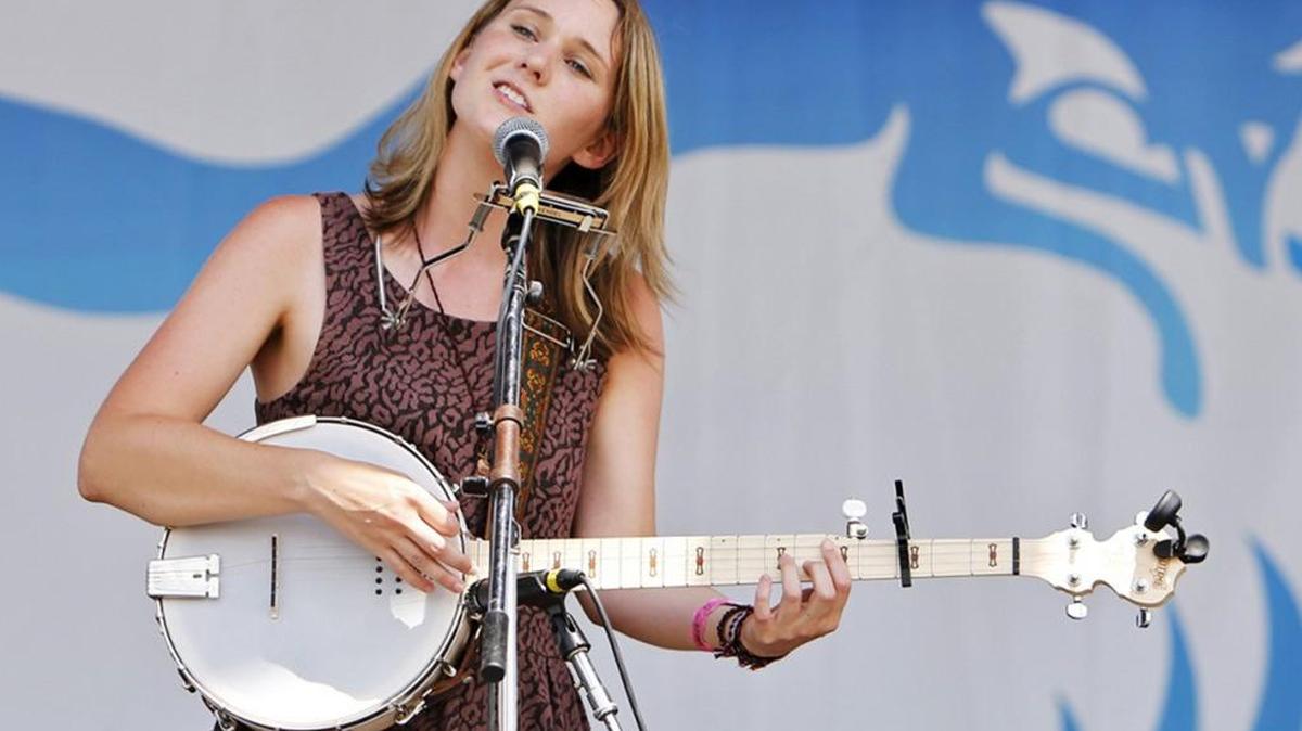 Laney Jones will perform at Mascoutah’s Espenschied Chapel on Sunday.