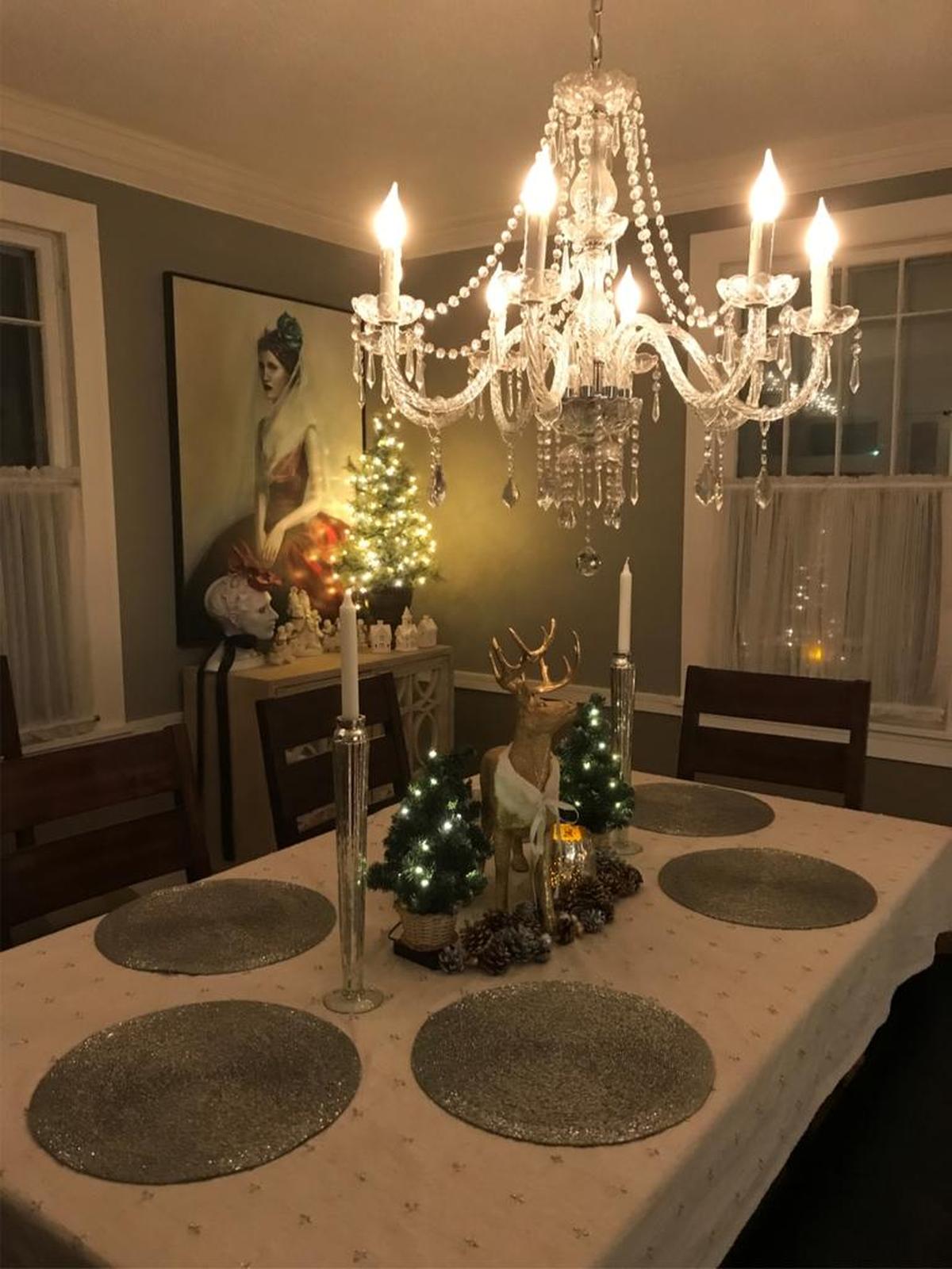 The 24th Holiday Candlelight House Tour is 2 to 6 p.m. Sunday, Dec. 10. A ticket must be presented to pick up a tour booklet at the Belleville Philharmonic, 116 N. Jackson St., Belleville.