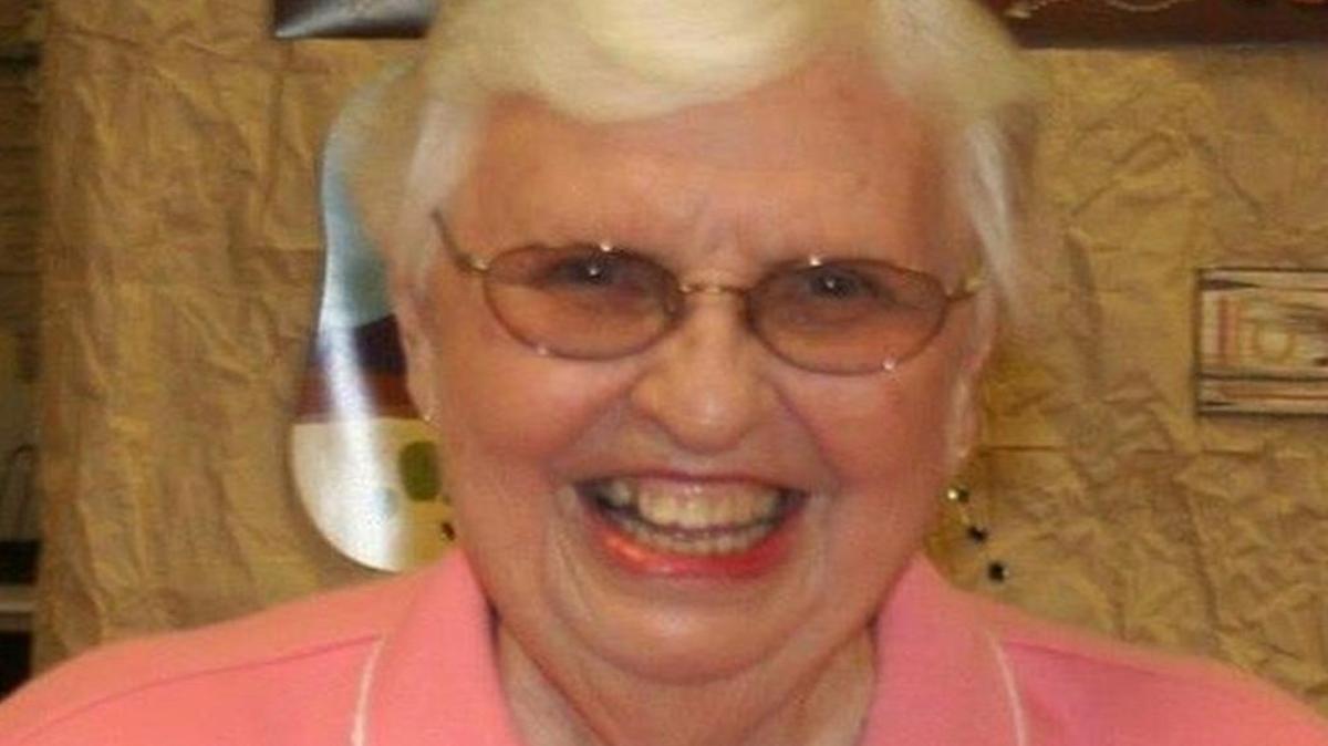 Scott Watson thought he found the perfect place – the hospice home in Edwardsville – for his aunt to live out her final days. However, he’s being forced to move his aunt, Helen Galloway, 93, from what’s been her home since August to a new facility.