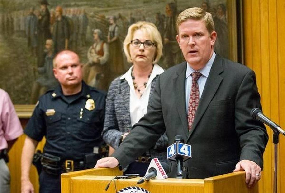 St. Clair County State’s Attorney Brendan Kelly announces charges in a murder case in 2015.