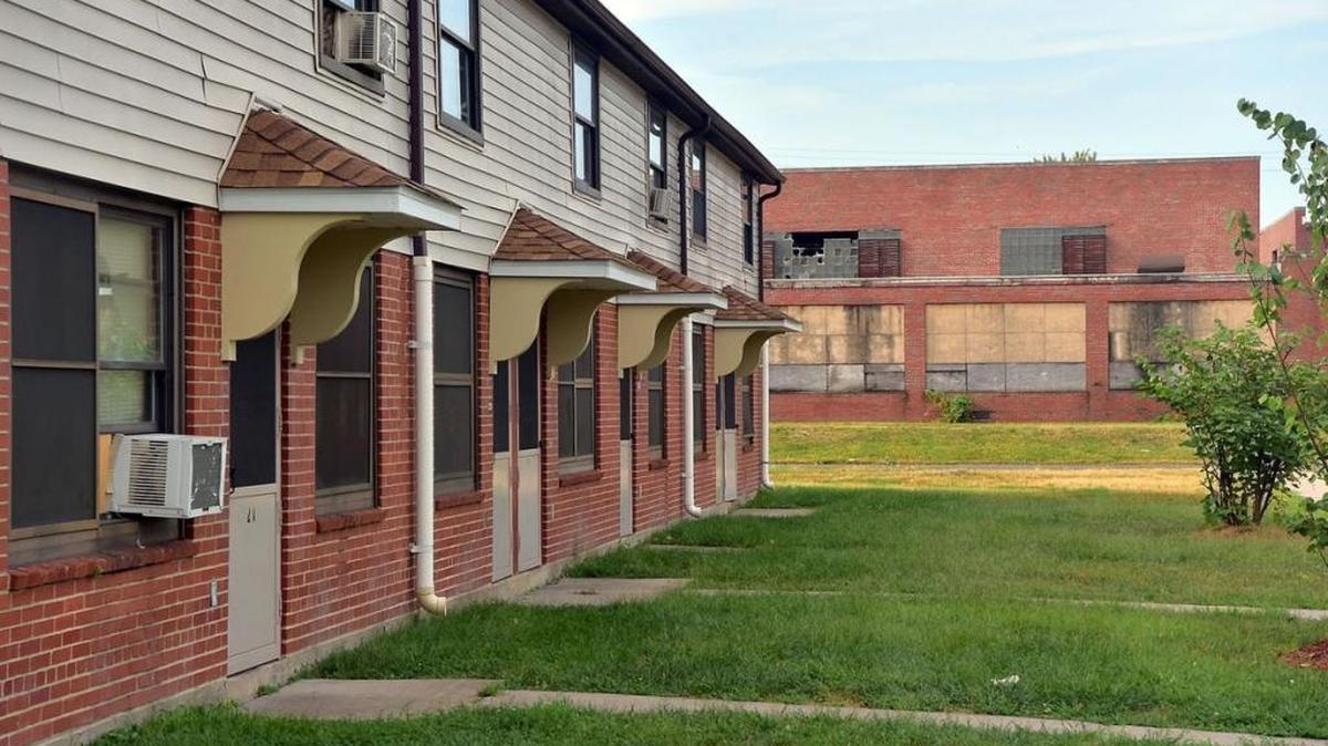 Public housing in East St. Louis has been turned back over to the city after more than three decades of federal control.