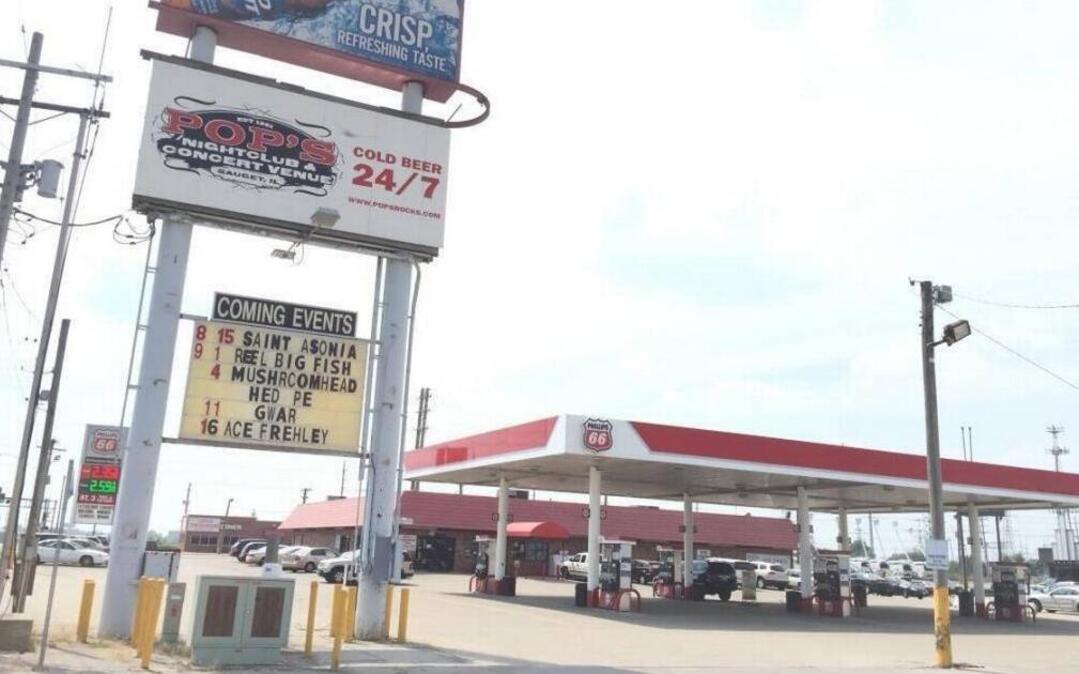 The convenience store where the 2015 slaying occurred.