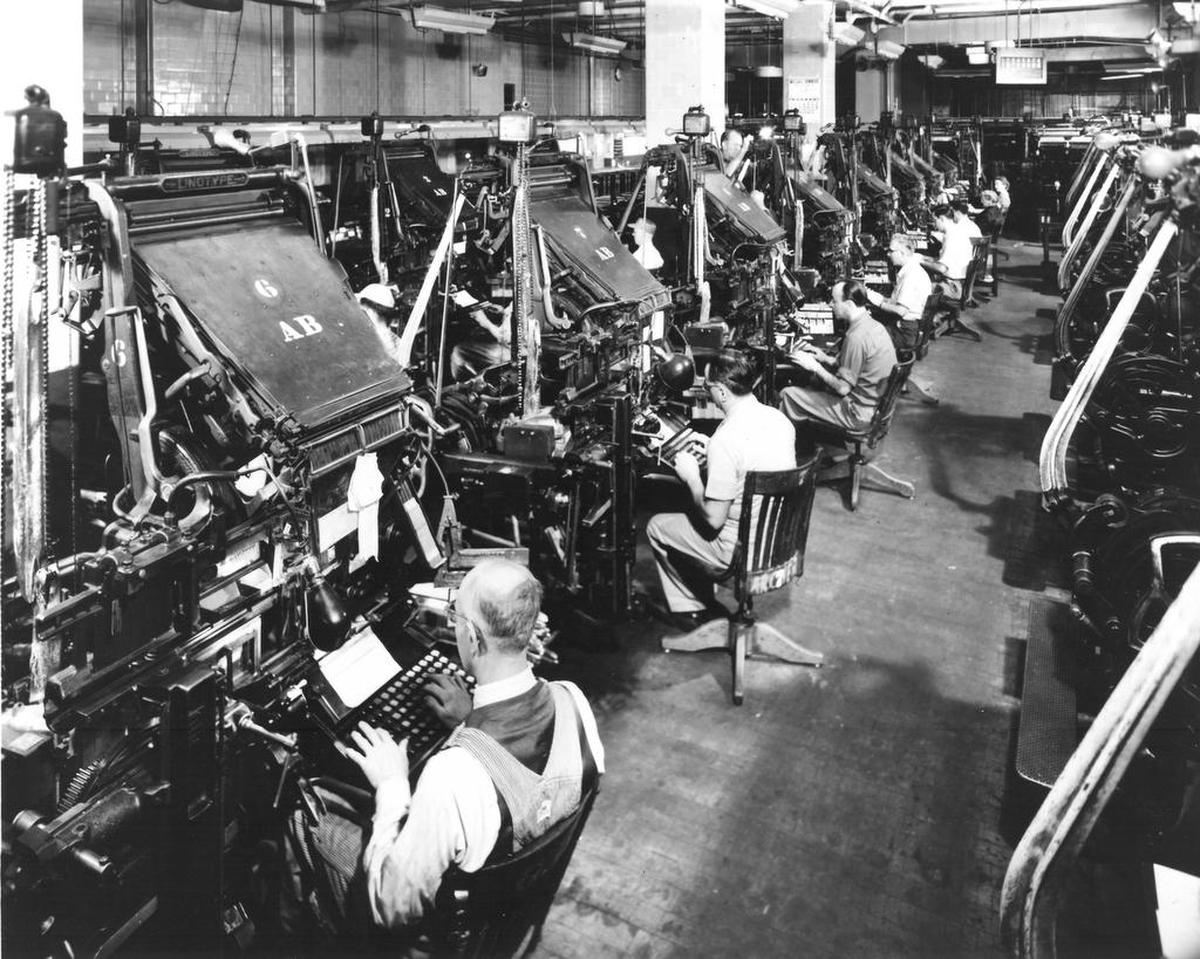 Linotype machines, like these in the Chicago Tribune’s 1960 production room, were one of newspaper’s longest-lasting technologies. Linotypes were used from the late 19th century into the 1960s.