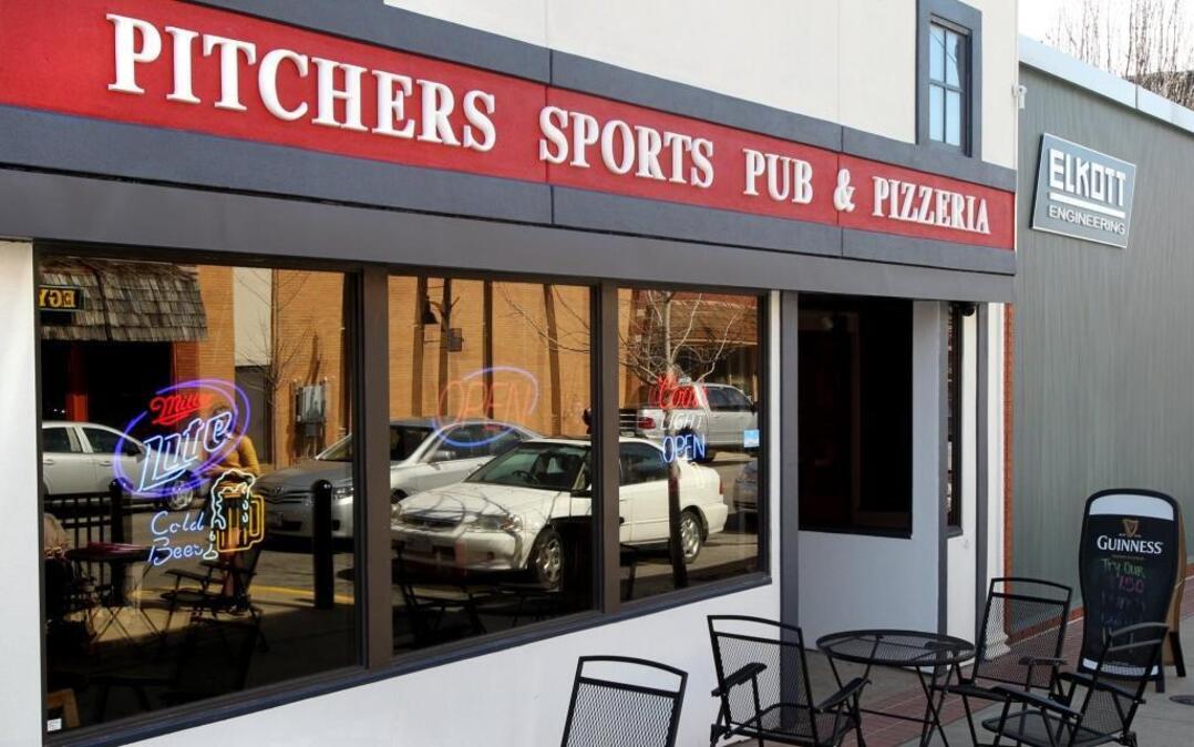 View of the front patio area at Pitchers Sports Pub & Pizzeria in Belleville.