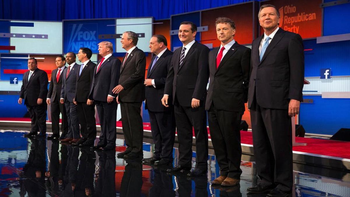
Republican presidential candidates from left, Chris Christie, Marco Rubio, Ben Carson, Scott Walker, Donald Trump, Jeb Bush, Mike Huckabee, Ted Cruz, Rand Paul, and John Kasich take the stage for the first Republican presidential debate at the Quicken Loans Arena Thursday in Cleveland.
