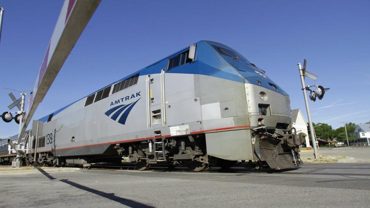 
Amtrak service in Illinois could be cut severely if state funding is reduced, the railroad’s chief executive warns.
