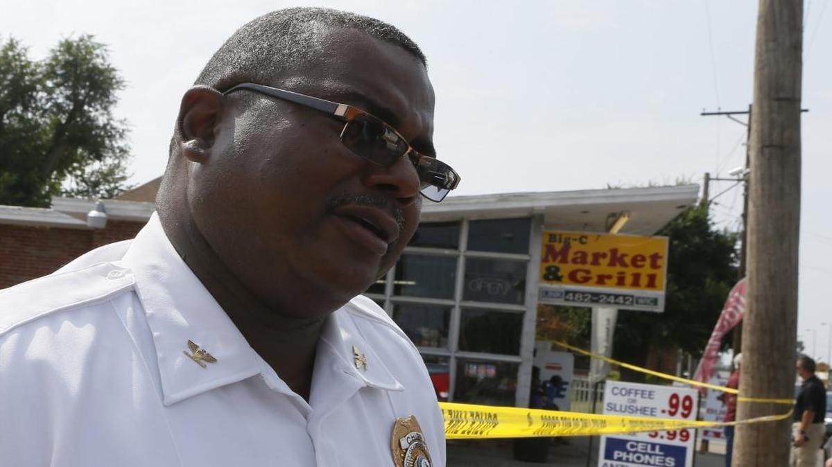 Former East St. Louis Police Chief Michael Floore pleaded guilty Tuesday to theft by deception.