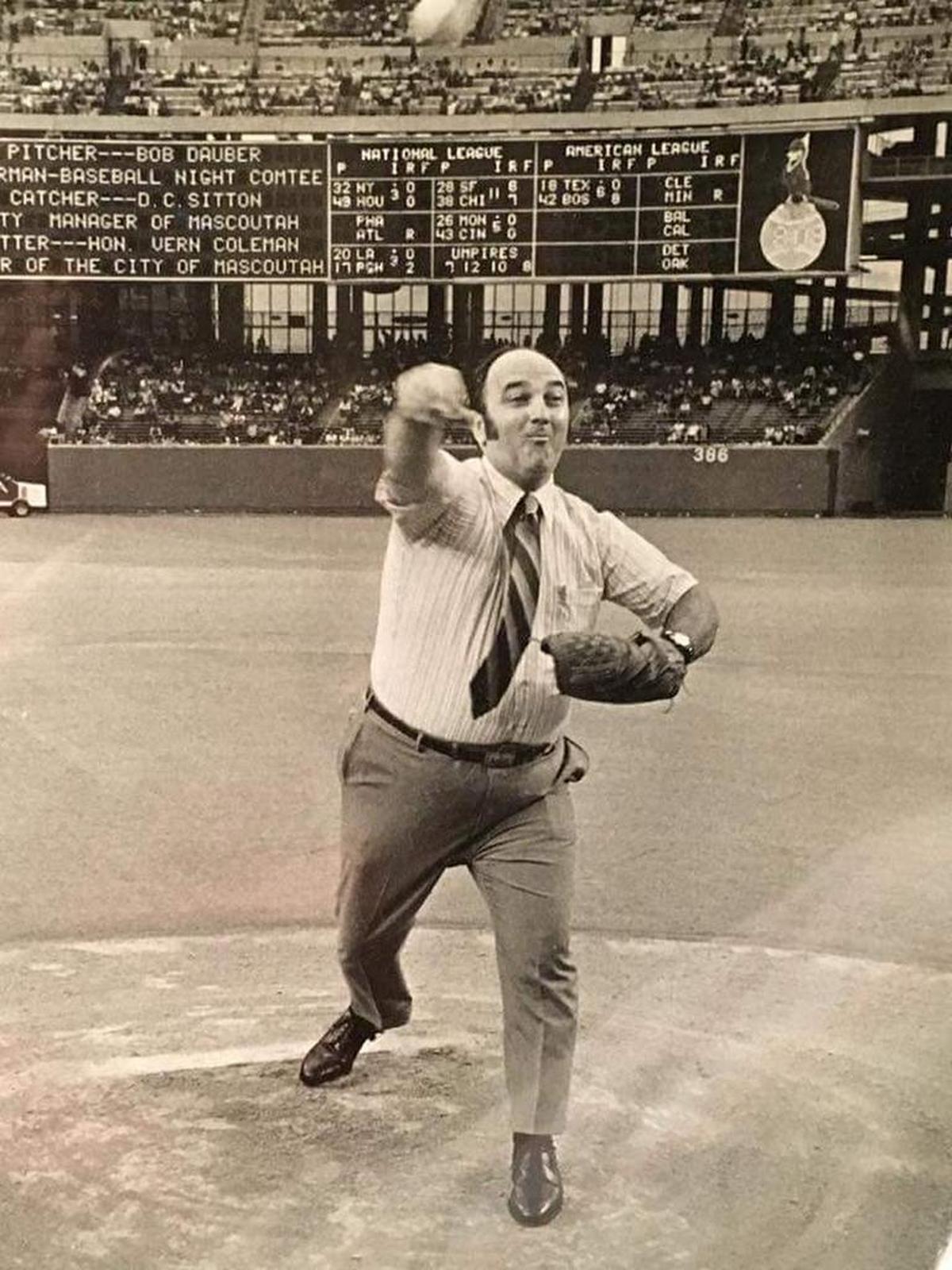 Bob Dauber throws out the first pitch at Busch Stadium.