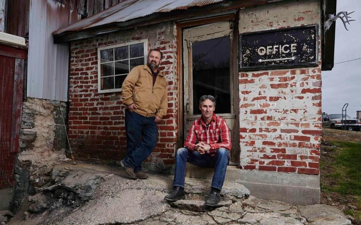 Mike Wolfe and Frank Fritz star in American Pickers on the History Channel. In June, the show will film several episodes in Illinois.