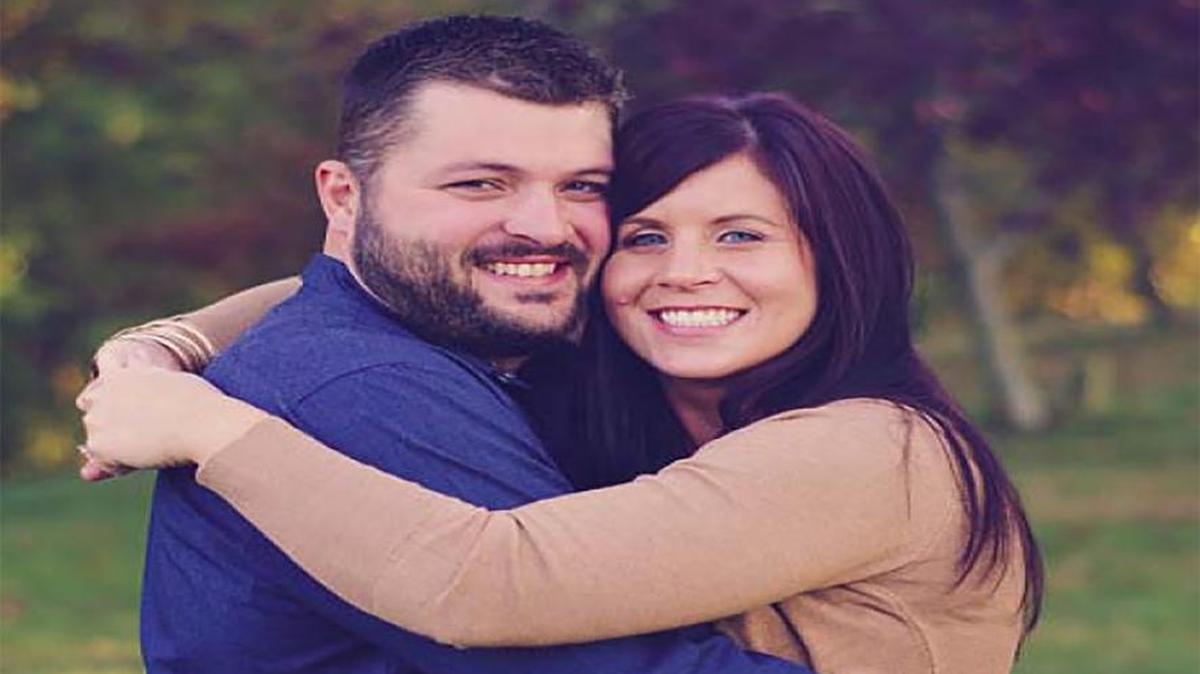 Kim Tiepelman of Troy, Mo., and Jeremy Kirsch of Highland.