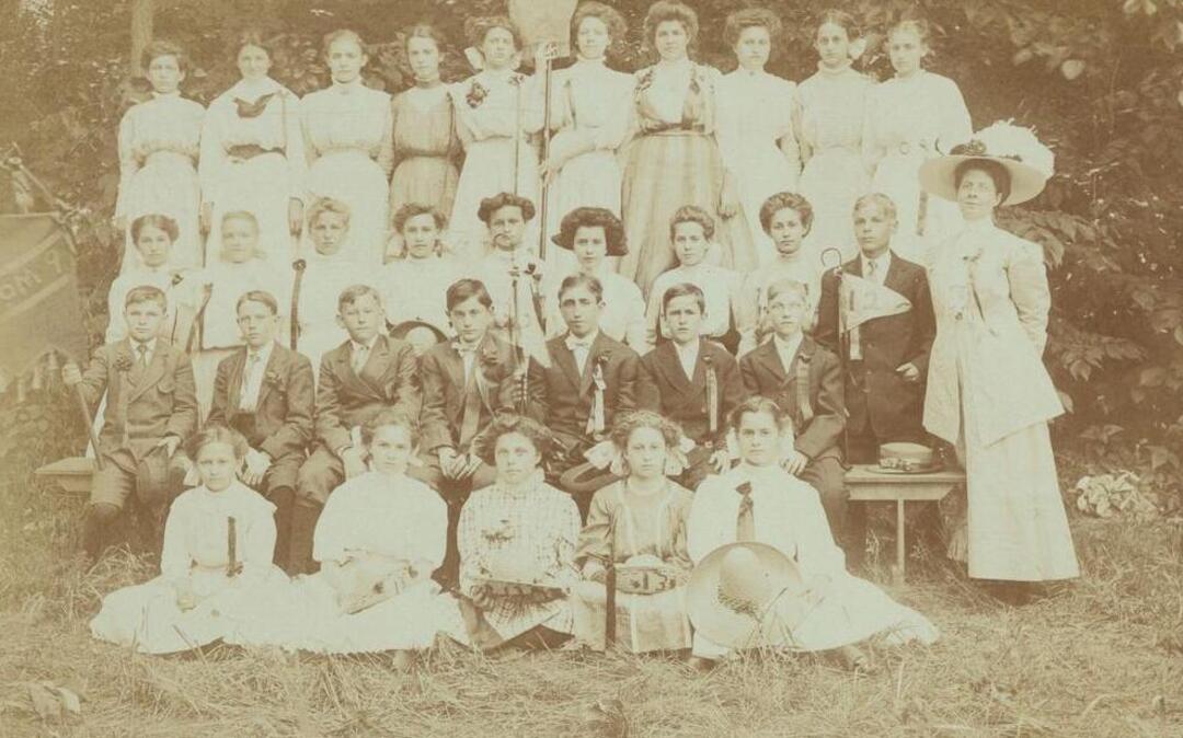 This photo is of Highland Public School in the Square, Room 9, in 1912. Do you have this photo, with names added? Please call Roland Harris at 654-5005 or (618) 303-0082, as this is the first of four pictures, that Mark Frey, now of Louisville, Ky., the son of the late Vernon “Bo Bo” Frey and Ruth “Tootie” Neubauer Frey. Mark is sure that these are all Neubauer pictures. Mark had written the “Frey Book,” and his Frey genealogy book is available for sale at the Highland Home Museum.