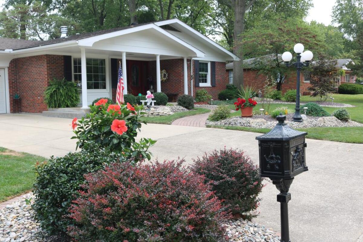 The Highland Garden Club Yard of the Month for September is claimed by Carol and Francis “Buck” Robben who live at 719 Dolphin Drive East. This will be the last yard the Garden Club picks until next year.