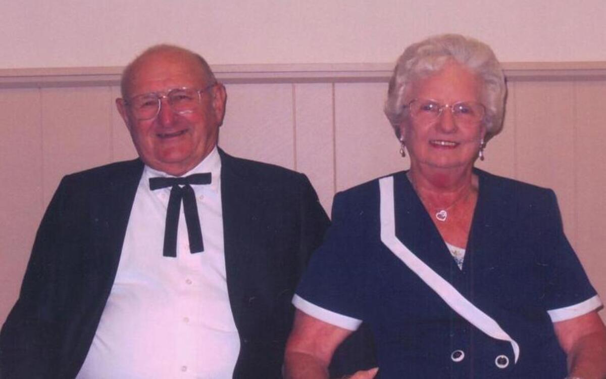 
Leonard and Jean Lindgens of New Douglas
