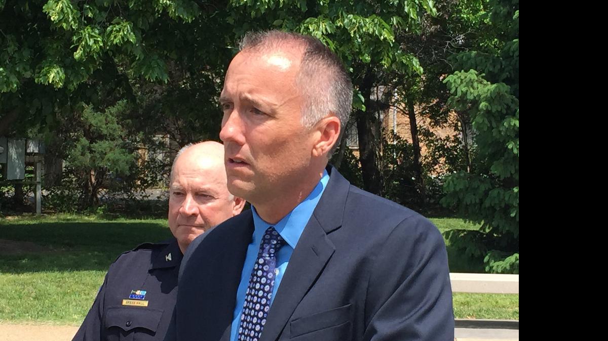 
Major Case Squad Deputy Commander Tim Fagan announces at noon Wednesday that Taylor Clark’s death was a homicide. The 19-year-old from St. Jacob was found dead at a truck driver training school in Hazelwood, Mo.
