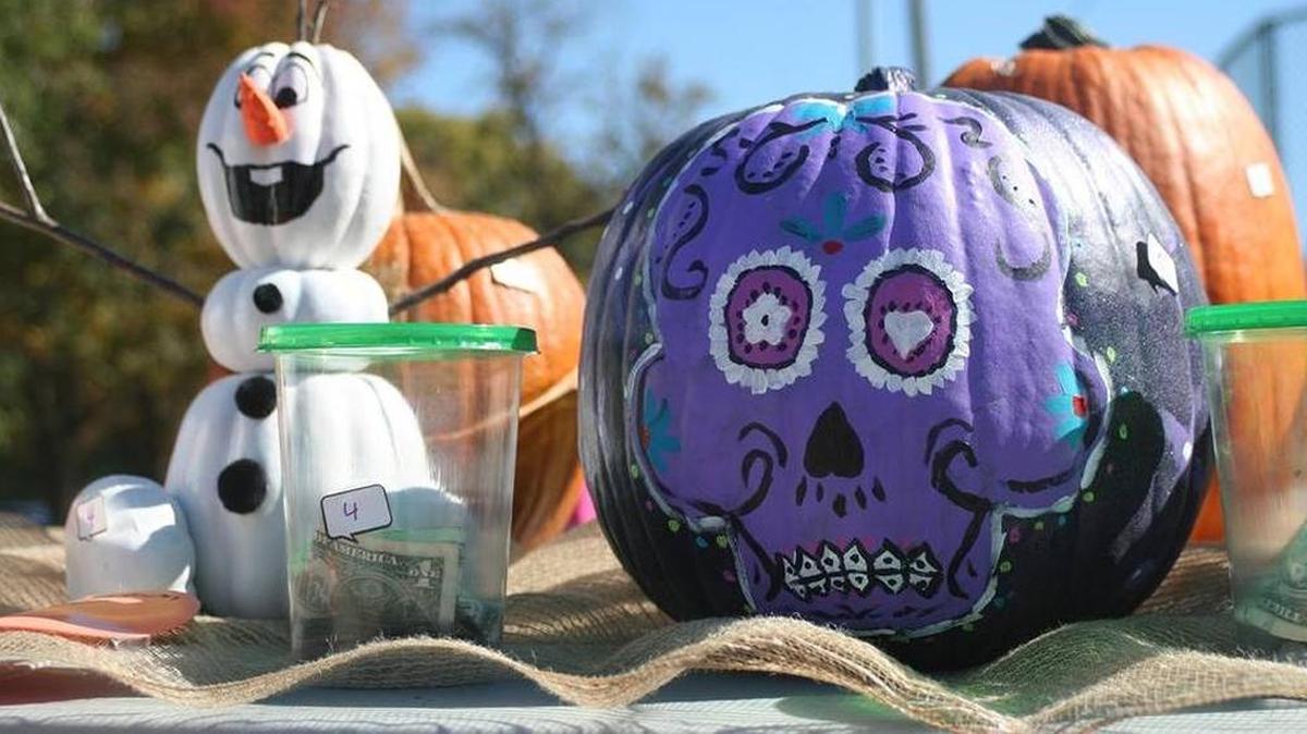 PumpkinFest 2017, hosted by Highland Civic Woman’s Club, will be held Oct. 21 and 22 at VFW Post 5694, 1900 VFW Road in Highland.