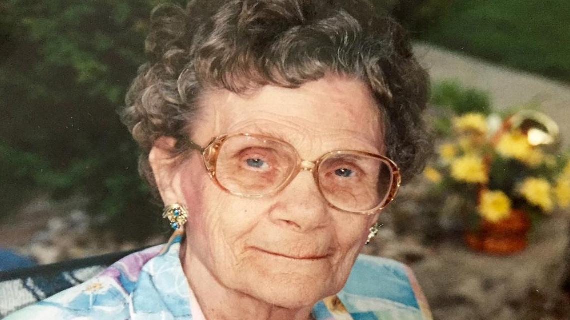 Arlene Quitmeyer Gustafson, 92