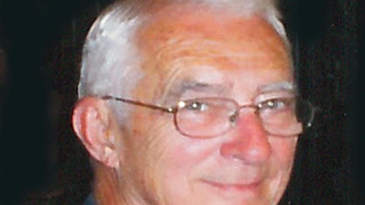 
Thomas J. “Tom” Snyder, 84, of Pocahontas, formerly of Northlake, Ill., died on Sunday, Aug. 2, 2015 at his residence. 

