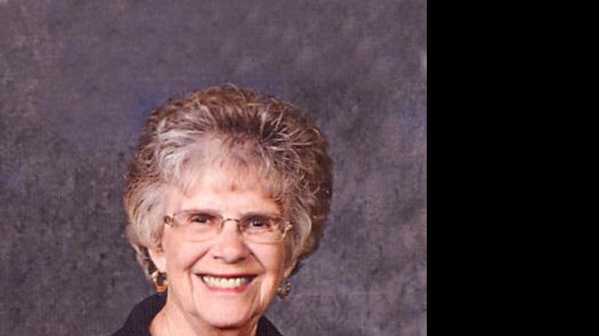 
Elaine M. Iberg, 79, of Highland died on Wednesday, June 10, 2015 at St. Joseph’s Hospital in Highland.
