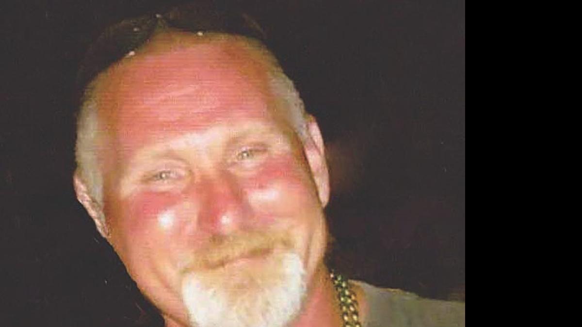 
John W. Carter, 52, of Highland died on Monday, June 8, 2015 at St. Louis University Hospital in St. Louis, Mo.

