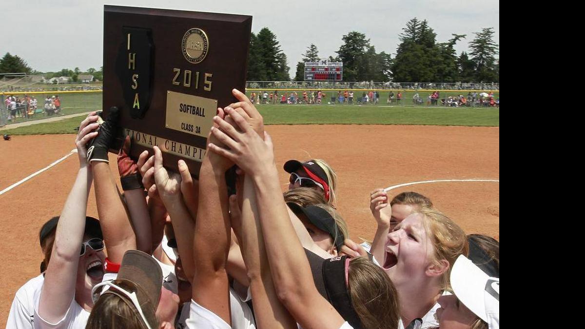 
The Highland Lady Bulldogs hold up the sectional championship plaque to celebrate winning the program’s inaugural sectional championship after defeating Waterloo 6-0 Saturday in the title game of the Class 3A Mascoutah Sectional.
