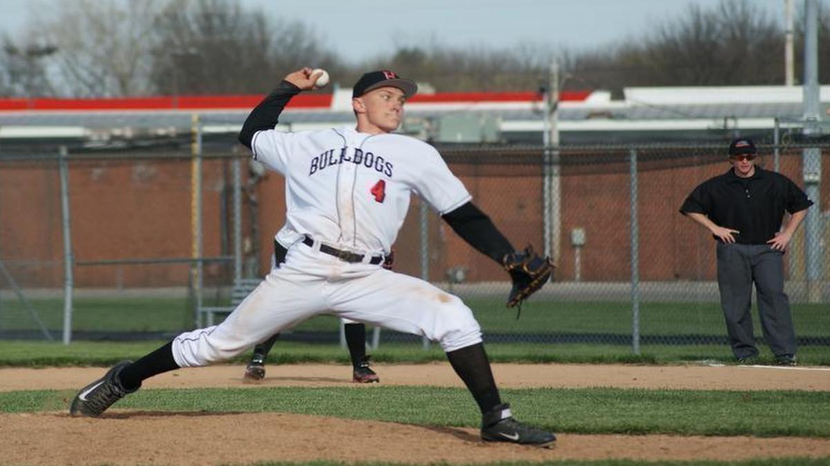 Highland senior Chris Dickman delivers a pitch during the fourth inning of the Bulldogs’ 12-2 short-game victory over the visiting Salem Wildcats Tuesday at Glik Park.