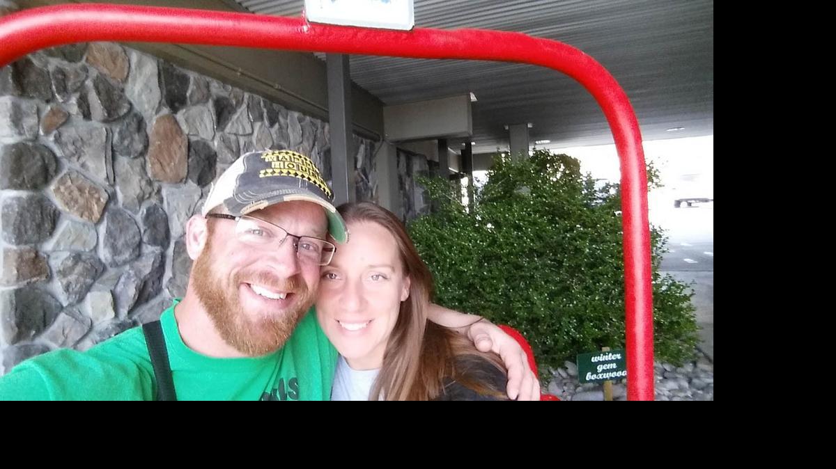 
Jamie Marie Schamma of Wright City, Mo., and Michael Stephen Sidwell of Alhambra are engaged.
