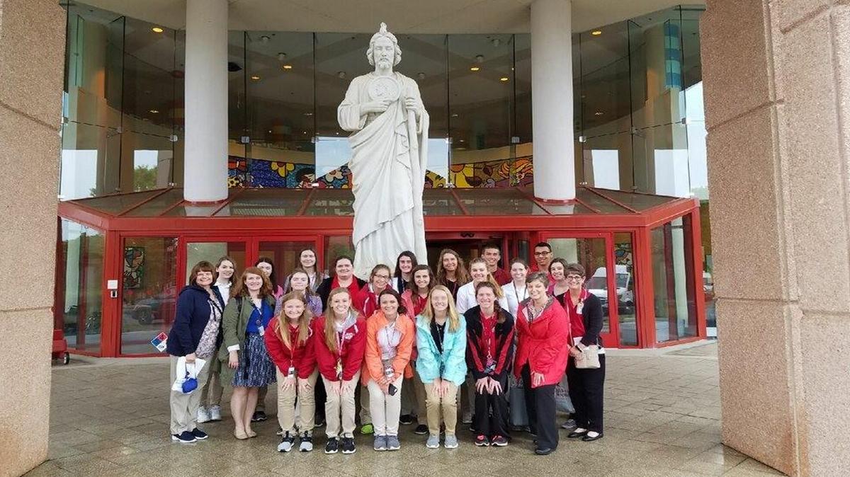 Pictured around the St. Jude statue at St. Children’s Research Hospital in Memphis, Tenn., are Highland High School Future Medical Careers Club members, front row from left, Morgan Pace, Morgan Zobrist, Jaida Duncan, Kealy Korte, Jenessa Kimmle and FMCC sponsor/HHS nurse Karen Duckworth; middle row, Highland Primary nurse Jae Kuberski, chaperone Kristy Duckworth, Katelyn Duncan, Sydney Kesner, Rachel Miller, Sarah Beth Wiegman, Sarah Frank, chaperone Martina Martin and Highland Middle School nurse Monica Martin; back row, Sadie Carroll, Allie Litzenburg, Sarah Jansen, Elaina Cooksey, Kayla Eads, Megan Frey, Mason Clarke and Avery Evans.