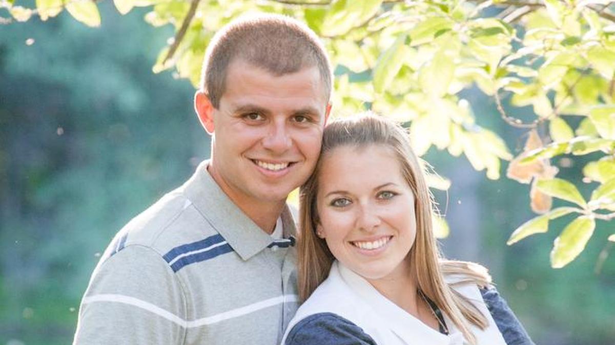 Amber Rode of Grantfork and Joseph Mettler of New Douglas are engaged.