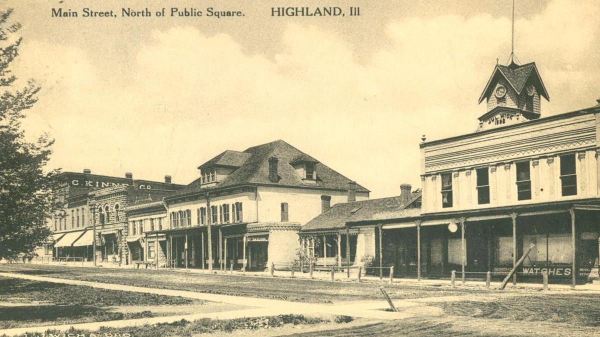 Main & Washington: This is the northwest corner, formerly L. J. Wick & Brothers, then Seitz Jewelry Store, today the Giving Tree. Roland Harris Collection.