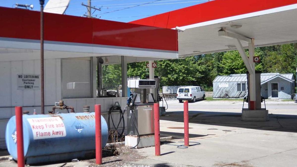 
Several empty gas stations in eastern Madison County will likely become ‘brownfield’ sites, county officials said, such was this one in Highland.
