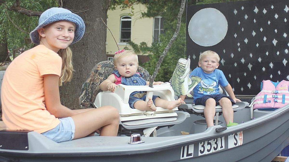 
A float at last year’s Grantfork Homecoming.
