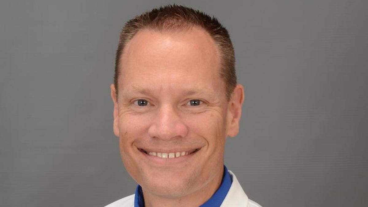 Dr. Robert Garner
