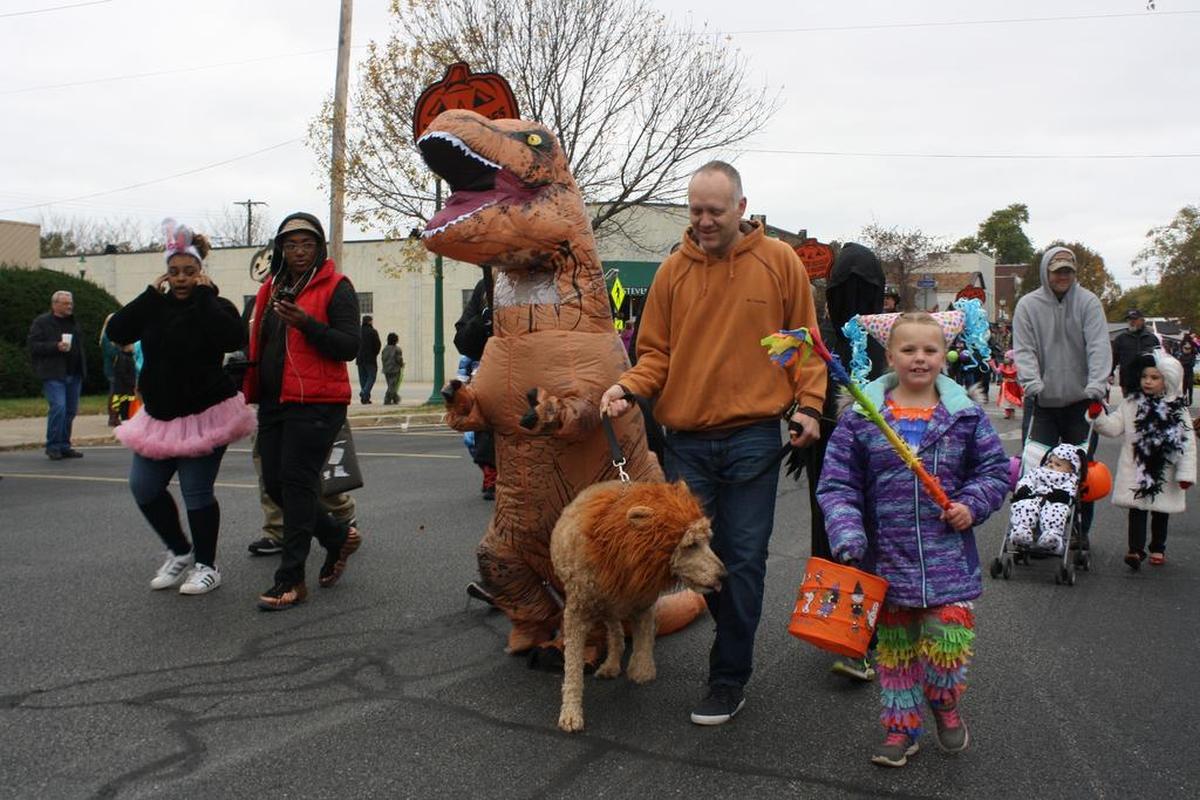 Pictured are participants at a previous O’Fallon Rotary Parade event. The 2022 version will take place Saturday, Oct. 29, with line-up at noon at State and Vine streets. The parade begins at 12:30 p.m. and will end at East First and Vine streets.