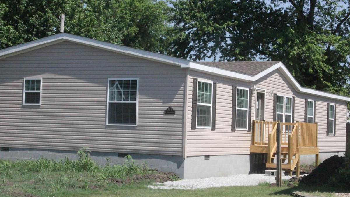The O’Fallon City Council revised its SR-3 zoning ordinance on Tuesday. Four residents recently recently complained to city officials about this modular trailer legally placed at 314 East Fourth St.