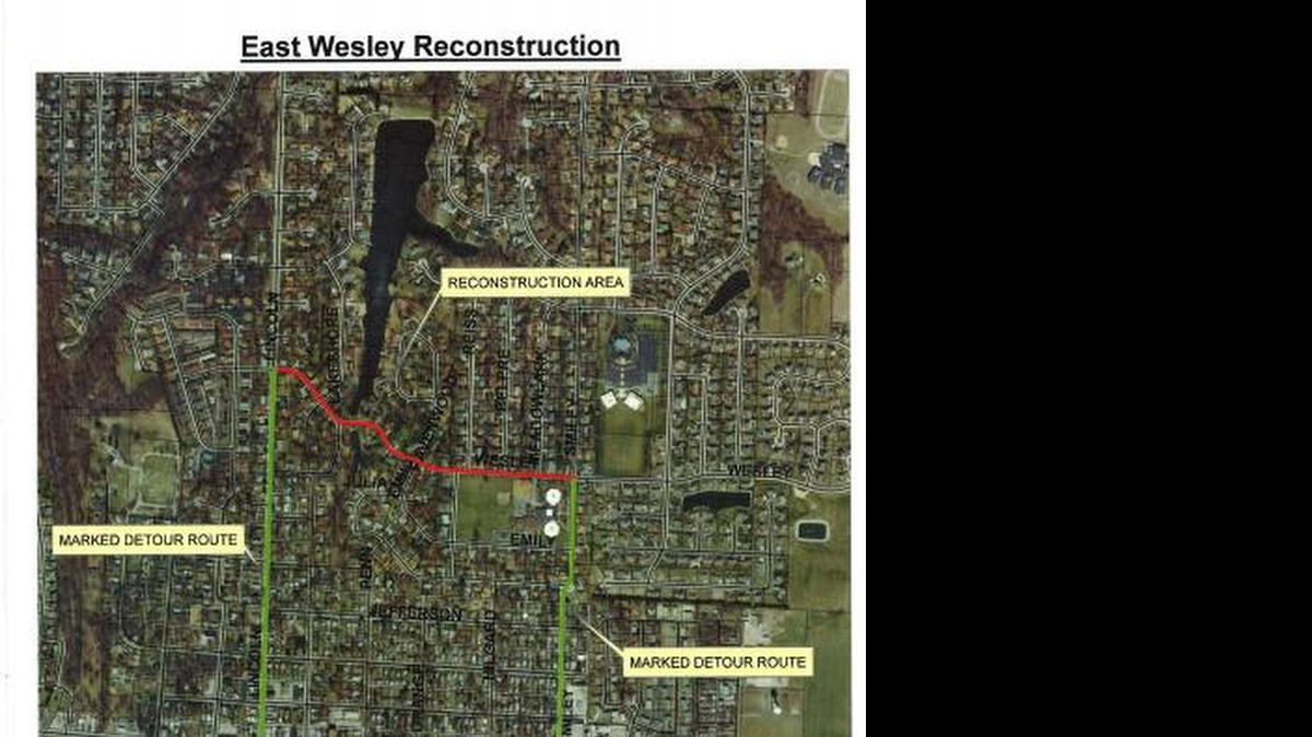 
East Wesley Drive (red) will be closed to through traffic, beginning on May 18, 2015. A marked detour route (green) will be on North Lincoln Avenue, State Street, and North Smiley Street.
