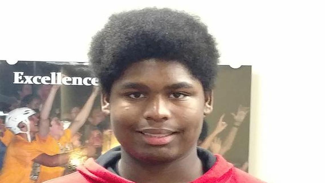 Coach says lineman has been ‘mainstay’ in football team’s offense