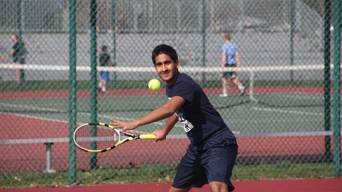 O’Fallon Panther Shree Patel makes a steady return during practice.
