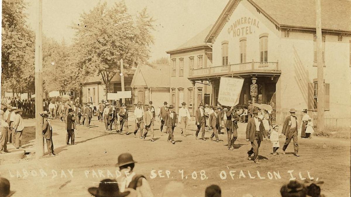A photo of the O'Fallon Labor Day parade on Monday, Sept 7, 1908. The ‘Commercial Hotel’ in the photo is Gia's Pizza at the corner of Lincoln Avenue and State Street today.