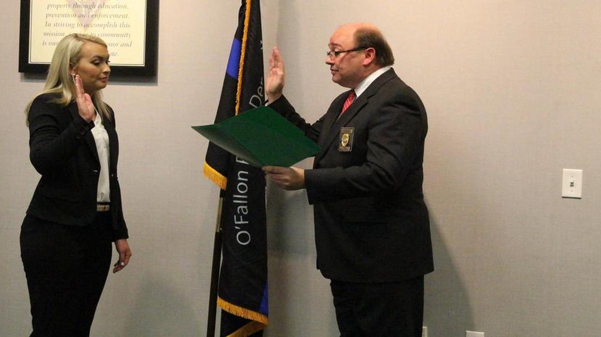 The O’Fallon Police Department swore in its newest officer on Monday, Jan. 9. Nicole Fix, shown being sworn in by Police Commissioner Russ Thoman, will fill the position left vacant from the retirement of Capt. Mark Berry. Officer Fix will immediately begin the 400-hour police academy. Upon her graduation, she will progress though a 14-week field training program where she will then be graduated to solo patrol.