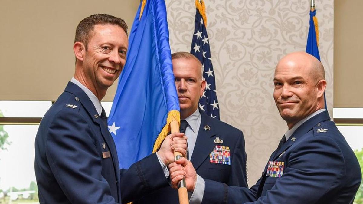Congratulations to Col. Zachary Warakomski who assumed command of the 375th Communications Group May 31! Welcome to the team and a huge thank you to outgoing commander Col. Marc Packler for your dedication and leadership.